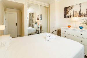 Beautiful Apartment in La Dama de Noche right Beside the Golf Course