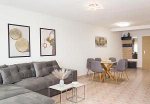 Two Identical Designer 2BD Flats with Sea View in Balchik by Flat Mаnager