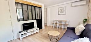 Appartements Chez Dominique - Migrainier nouveau 2-4 pers Center Antibes with AC : photos des chambres