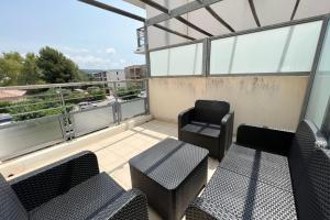 Appartements Les alpages - cocoon with pool in La Ciotat : photos des chambres