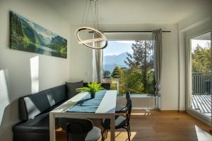 Modern Innsbruck Mountain Apartment I Free Parking