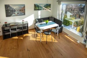 Modern Innsbruck Mountain Apartment I Free Parking