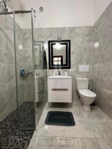 Cozy New Loft Apartment