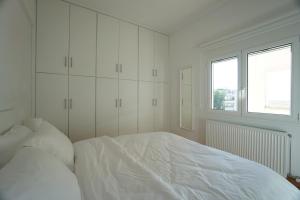 Apartment For 4 Ppl In N. Smirni