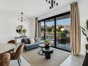 Sanders Elgio - Ayios Athanasios