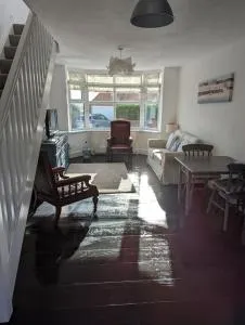 Cadborough Cliff Apartment - Wittersham