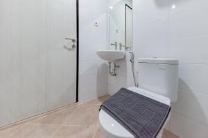 Sans Hotel Berau Square