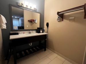 Queen Room with Two Queen Beds - Non-Smoking room in Super 8 by Wyndham Center