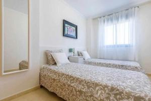 A&N Mediterranean Family Apartment with Pool & Parking