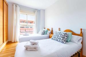 A&N Coastal Comfort Apartment with Pool & Parking