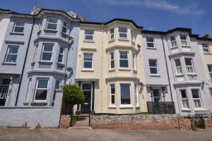 Flat 2, 10 Seafield Road - Apartmány, Seaton