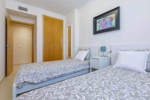 A&N Modern Coast Apartment with Pool & Parking