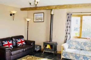 Charming 2-Bed Apartment on Exmoor