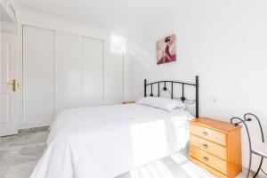 A&N Beachside Terrace Apartment with Pool & Parkin