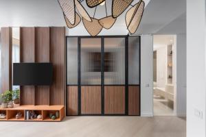 North by Urbanesq Cortina F