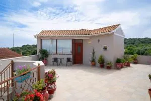 Lakis Apartment - 梅加尼西岛