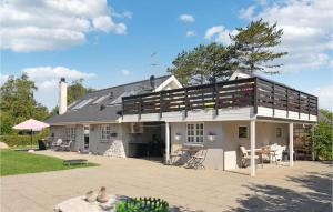 Three-Bedroom Holiday Home In Knebel