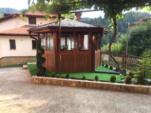 Белевската къща с беседка Belevska House with gazebo