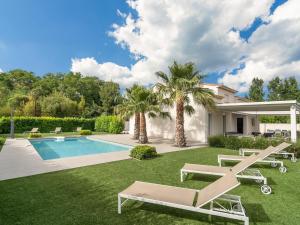 Villas Luxurious villa in Saint geni s de Fontedit with heated pool : photos des chambres