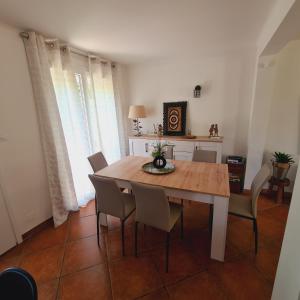 Villa standing 10 personnes piscine pinède