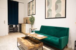 Appartements NG SuiteHome - Lille I Roubaix Barbieux I Croix - Balneo - Relax area - Netflix - Wifi - Kitchenette : photos des chambres