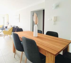 The Aquarella 3BD Coastal Stay with Sea Views