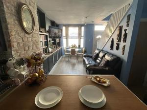 Charming newly renovated terrace