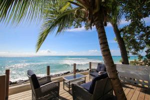 Church Point Cottage home by Bluescape