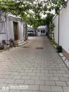 FLH - Natalia 2 - Turnisor