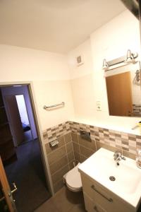 Panorama Deluxe Studio-Top 12