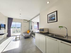 Recenta Suite Phuket Suanluang