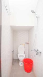 Villa Syariah Lucia B10 with Private Pool and Balcony