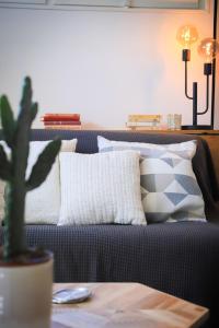 Appartements Venez Chez Vous - Aux Premieres Loges Appartement Pieds dans l'eau : photos des chambres