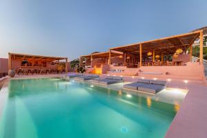 Akre Hotel - Designed for Adults