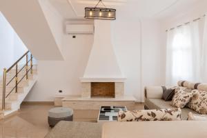 The Lake Houses by PikHost