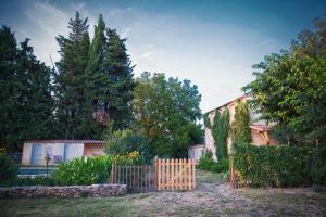 Maisons de vacances Maison campagne piscine au calme : photos des chambres