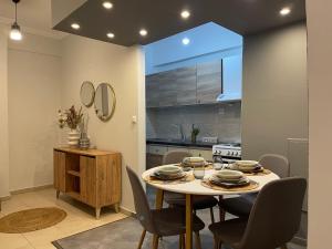 Green&Grey Apartment