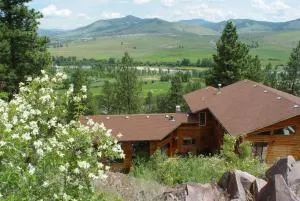 Blue Mountain Bed and Breakfast - Tarkio
