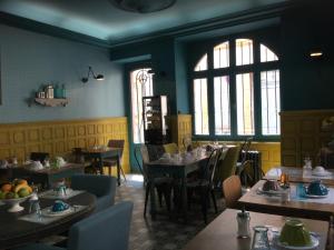 Hotels Hotel du Commerce : photos des chambres