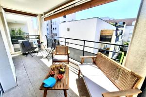 Appartements LE RICHELIEU - P2 with terrace and garage : photos des chambres