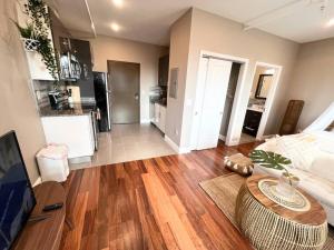 503 Bohemian Romance Apartments in center city