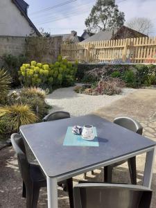 Maisons de vacances Petit nid des annees 30 sur les hauts de Morlaix : photos des chambres