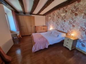 Maisons de vacances Meadow View Gites, Janaillat, Creuse, France, 23250 : photos des chambres