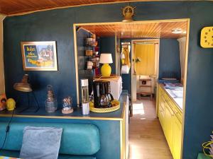 B&B / Chambres d'hotes Ille Flottante, hebergements insolites sur le canal : photos des chambres