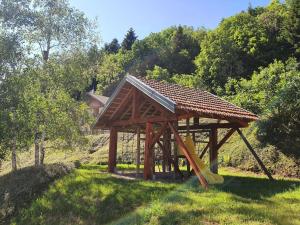 Maisons de vacances Spacieux logement nature avec piscine chauffee : photos des chambres