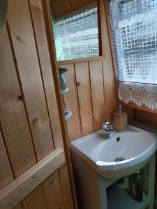 B&B / Chambres d'hotes Ille Flottante, hebergements insolites sur le canal : Cabine de Bateau Standard