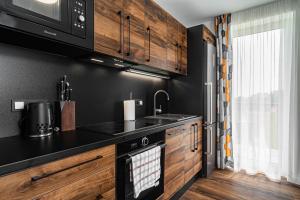 J-H APARTMÁNY HORSKÝ RESORT BUKOVÁ HORA - 100 m od LANOVKY