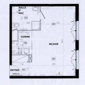 Appartements Grand Studio de 37m carres - Parking - RER Laplace et Maison des Examens a 5 minutes a pied : Appartement 1 Chambre