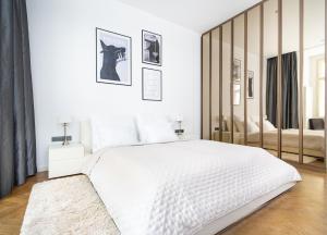 Elegant Paris Ave apartment with a Terrace