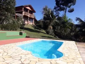 Casa com churrasqueira piscina privativa em São Pedro da Serra - Perto de Lumiar - ساو بيدرو دا سيرا